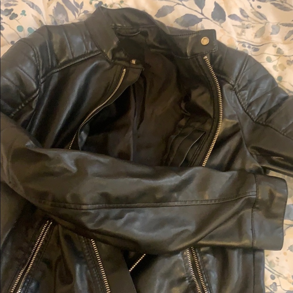 Leather jacket - Picture 4 of 4